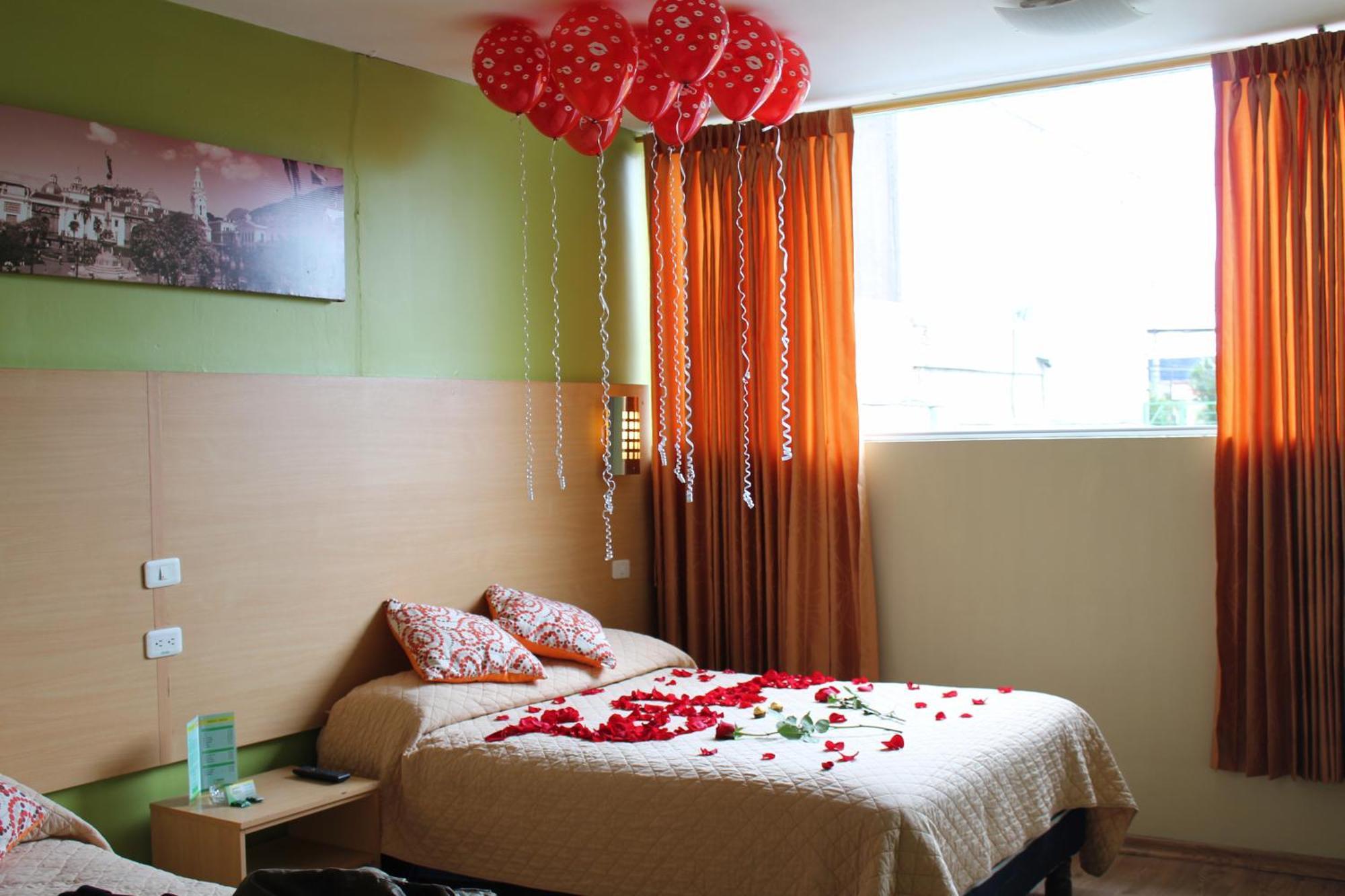 Hostal Terra 2 - El Condado Кито Экстерьер фото