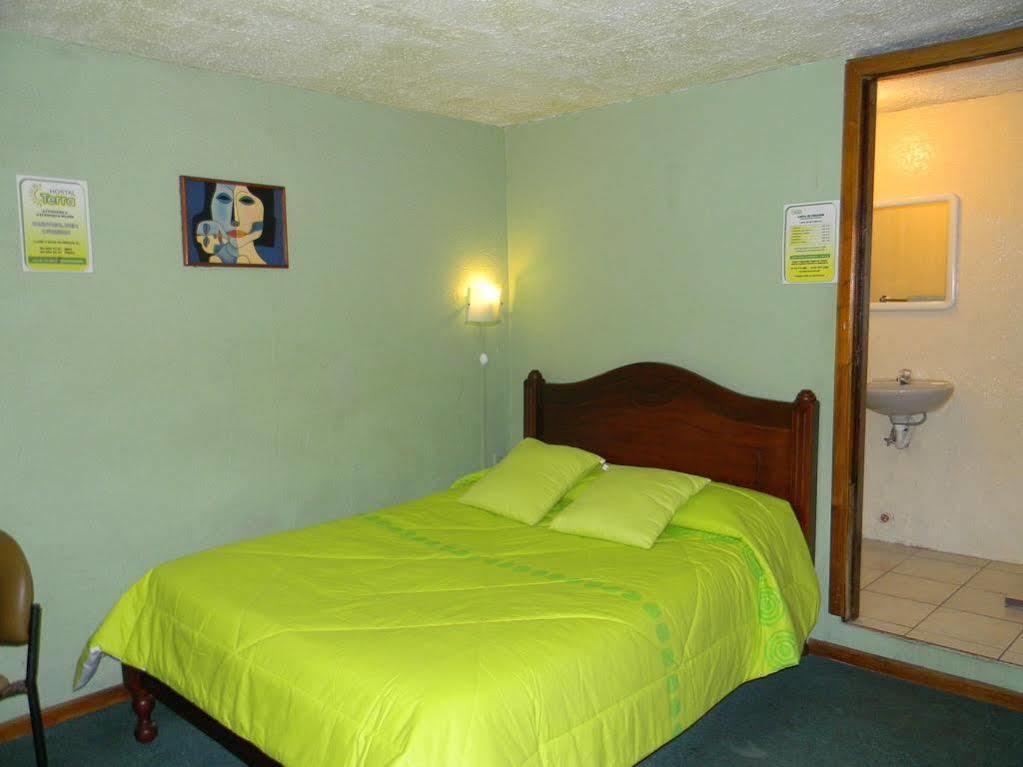 Hostal Terra 2 - El Condado Кито Экстерьер фото