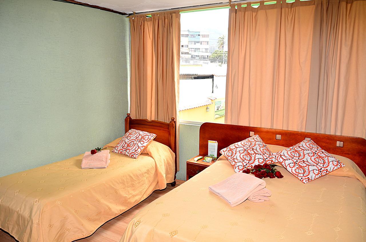Hostal Terra 2 - El Condado Кито Экстерьер фото